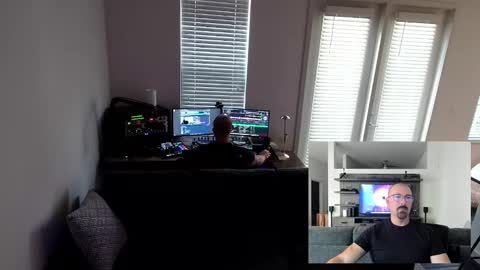 Snapshot of imdjazra chatting on September 28, 2:00 pm DJ Azra online show from September 28, 2:00 pm