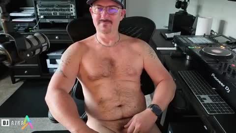 Snapshot of imdjazra chatting on October 6, 12:52 am DJ Azra online show from October 6, 12:52 am