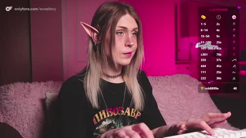  Eva Ellary -  online show from December 15, 2:16 pm