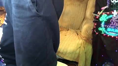 JJ online show from October 28, 8:18 am