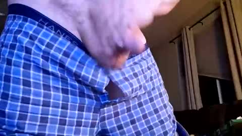 Iminyourroom online show from May 15, 11:06 am