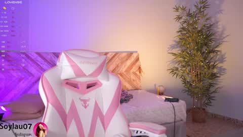 imjess_ online show from February 24, 7:22 am