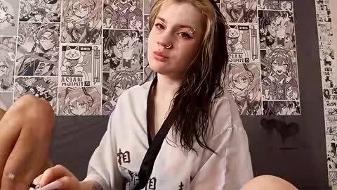 Sam and Jen online show from February 8, 9:13 am