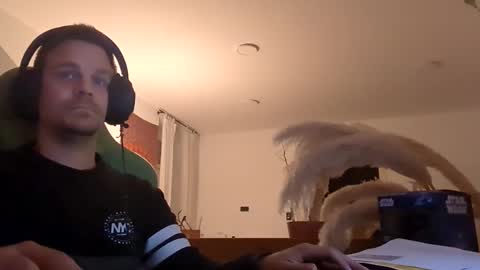 Snapshot of imperat0rp chatting on October 23, 5:12 pm imperat0rp online show from October 23, 5:12 pm