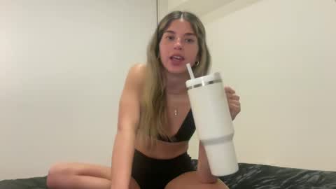 Snapshot of imrubyy chatting on February 27, 4:09 am RUBYY 3 online show from February 27, 4:09 am