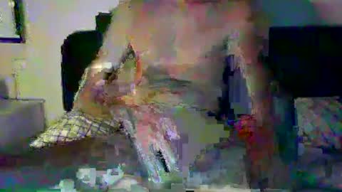 Snapshot of imustwork chatting on June 15, 10:12 pm imustwork online show from June 15, 10:12 pm