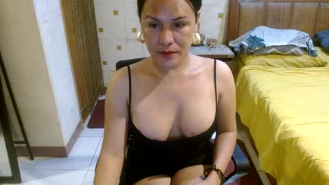 Snapshot of imyourfantasy10 chatting on July 7, 10:14 pm charmel online show from July 7, 10:14 pm