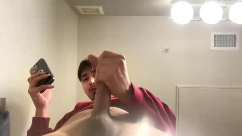 Snapshot of imyourman95 chatting on January 7, 11:51 pm imyourman95 online show from January 7, 11:51 pm