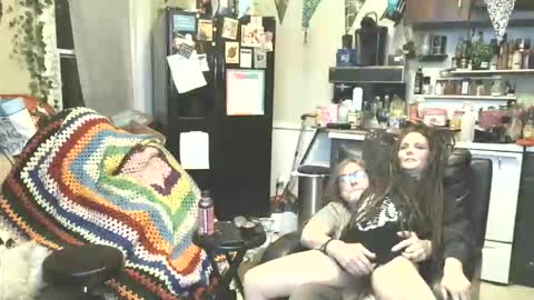 Snapshot of in_the_garden_of_eaten chatting on March 13, 7:26 am in_the_garden_of_eaten online show from March 13, 7:26 am