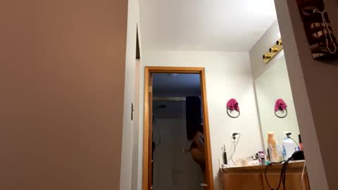 Snapshot of inandout001 chatting on October 5, 11:35 pm Dirty Sissyslut online show from October 5, 11:35 pm