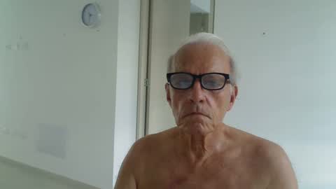 Snapshot of incendiado chatting on September 14, 3:33 pm incendiado online show from September 14, 3:33 pm