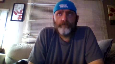 Snapshot of incentsandpeppermints chatting on August 1, 3:28 am incentsandpeppermints online show from August 1, 3:28 am