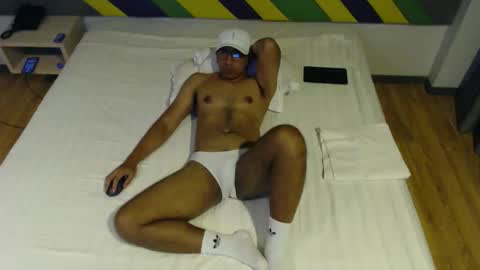 incrediballz online show from September 27, 7:30 pm