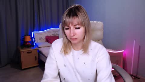 Snapshot of incredible_ariela chatting on December 8, 10:41 am incredible_ariela online show from December 8, 10:41 am