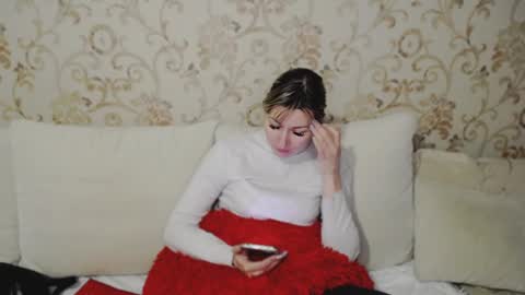 Snapshot of incredible_ariela chatting on December 13, 2:16 pm incredible_ariela online show from December 13, 2:16 pm