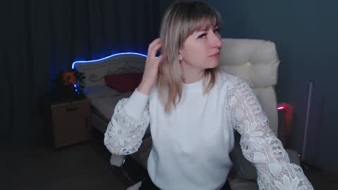 Snapshot of incredible_ariela chatting on December 18, 10:51 am incredible_ariela online show from December 18, 10:51 am