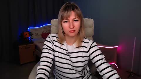 Snapshot of incredible_ariela chatting on December 20, 10:27 am incredible_ariela online show from December 20, 10:27 am