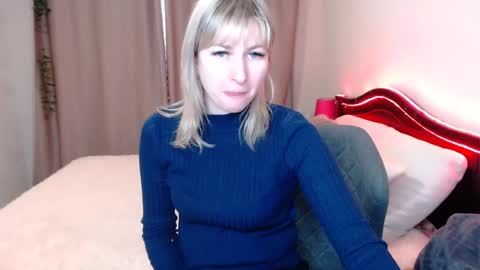 Snapshot of incredible_ariela chatting on January 4, 10:05 am incredible_ariela online show from January 4, 10:05 am