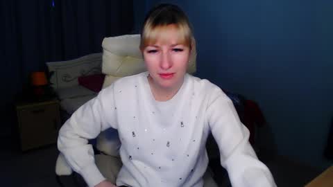 Snapshot of incredible_ariela chatting on January 22, 11:01 am incredible_ariela online show from January 22, 11:01 am
