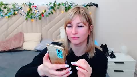 incredible_ariela online show from March 17, 5:05 pm