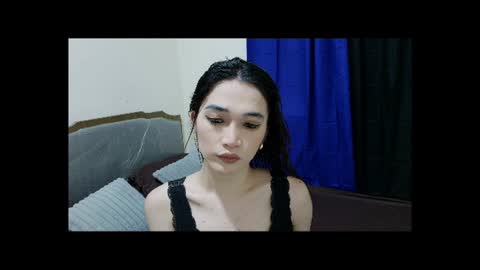 Snapshot of indestructabletrixie chatting on August 3, 6:45 am indestructabletrixie online show from August 3, 6:45 am