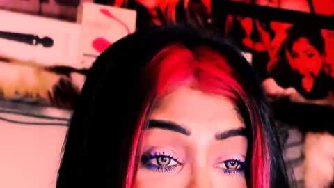 Snapshot of indian_dreamgirl chatting on November 8, 1:06 am Bella Ambrosia online show from November 8, 1:06 am