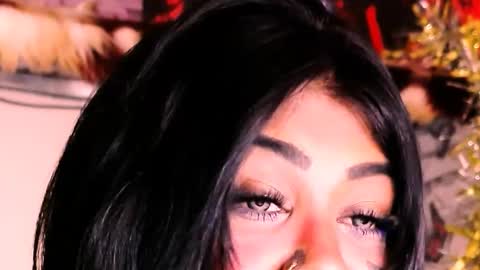 Snapshot of indian_dreamgirl chatting on February 9, 10:36 pm Bella Ambrosia online show from February 9, 10:36 pm