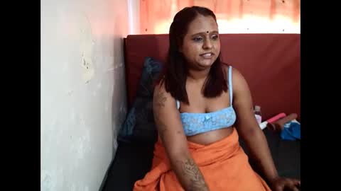 indian_sunshine online show from May 29, 7:17 am