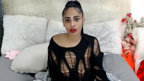 Snapshot of indian_swaggerliciousx chatting on May 29, 9:24 pm Jazmin online show from May 29, 9:24 pm