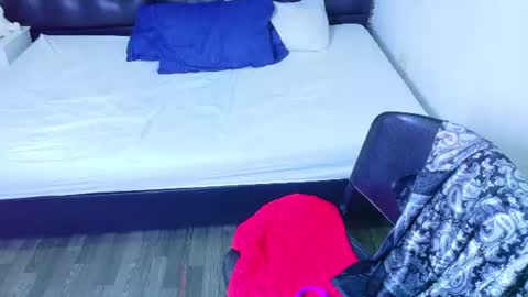 indian_whore18 online show from July 10, 3:11 am