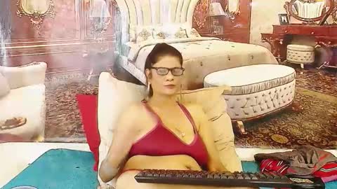 Femiez online show from May 12, 7:49 am