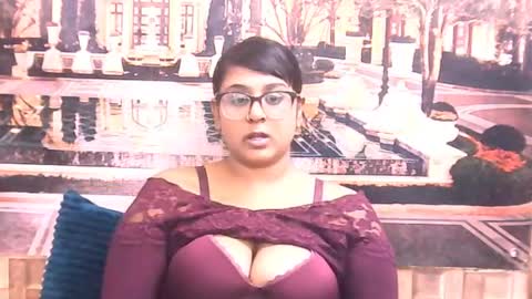 indianboobilicious online show from June 15, 5:53 am