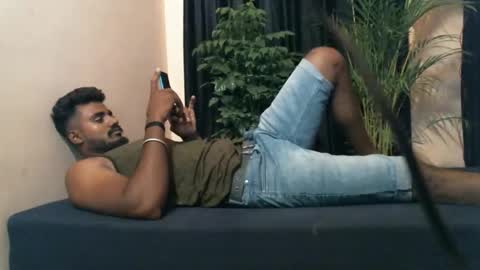 Snapshot of indianbull2023 chatting on May 1, 12:48 am indian slim boy with big for u online show from May 1, 12:48 am