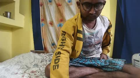 Snapshot of indiancumking chatting on December 9, 12:45 am inindiancumking online show from December 9, 12:45 am