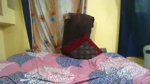 Snapshot of indiancumking chatting on March 2, 10:24 am inindiancumking online show from March 2, 10:24 am