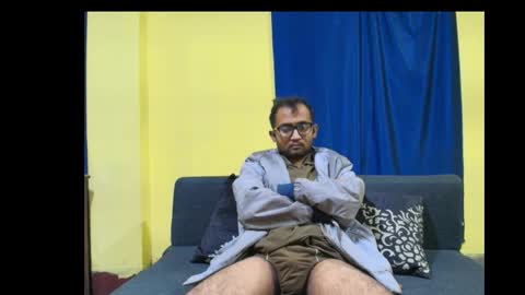 Snapshot of indiancumking chatting on January 9, 12:13 am inindiancumking online show from January 9, 12:13 am