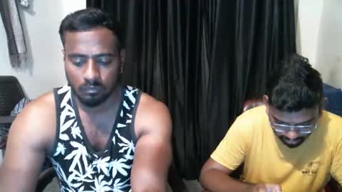 Snapshot of indiandesiguys2023 chatting on September 13, 4:01 am indian guys for you online show from September 13, 4:01 am