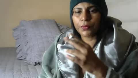 Snapshot of indiandreams_ chatting on July 6, 6:43 am Palavi online show from July 6, 6:43 am