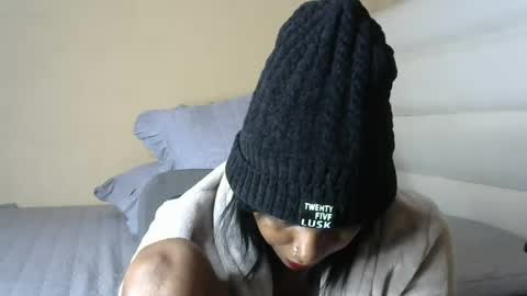 Snapshot of indiandreams_ chatting on August 4, 8:39 am Palavi online show from August 4, 8:39 am