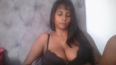 Snapshot of indianjasmin chatting on December 4, 6:11 am priya online show from December 4, 6:11 am
