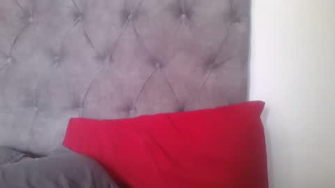 Snapshot of indianjasmin chatting on December 17, 8:23 am priya online show from December 17, 8:23 am