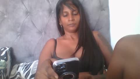 Snapshot of indianjasmin chatting on January 30, 6:24 am priya online show from January 30, 6:24 am