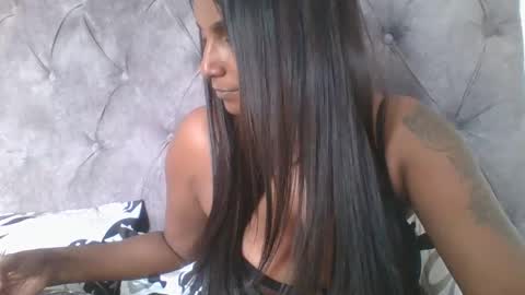 Snapshot of indianjasmin chatting on March 10, 6:27 am priya online show from March 10, 6:27 am