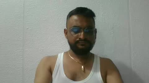 Snapshot of indianlover1433 chatting on September 13, 9:20 am Indian lover online show from September 13, 9:20 am