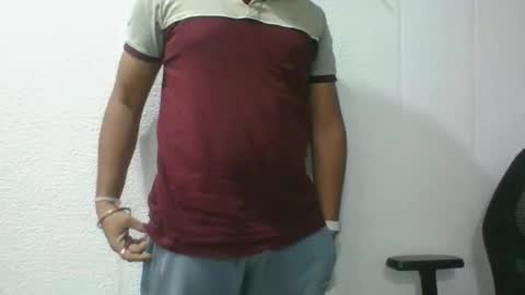 Snapshot of indianlover1433 chatting on October 17, 5:10 am Indian lover online show from October 17, 5:10 am