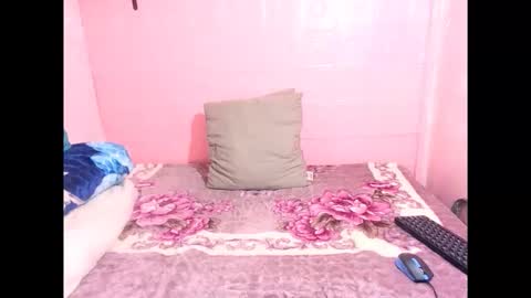 Snapshot of indianmystica4u69 chatting on April 17, 6:38 am indianmystica4u69 online show from April 17, 6:38 am