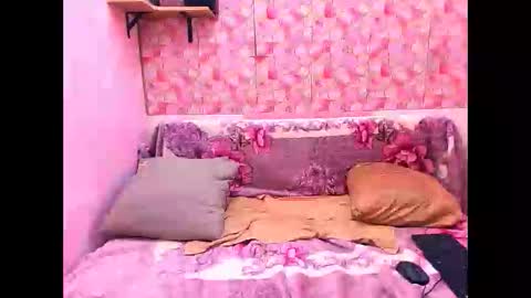 indianpoision69 online show from May 14, 7:31 pm