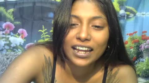 Snapshot of indianqtpie6 chatting on July 6, 6:21 pm indianqtpie6 online show from July 6, 6:21 pm