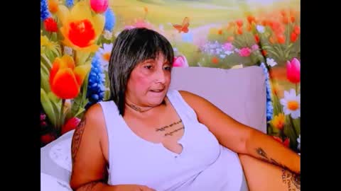 Snapshot of indianroxy27 chatting on February 4, 7:09 pm indianroxy27 online show from February 4, 7:09 pm