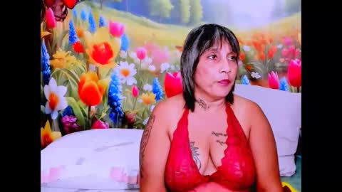 Snapshot of indianroxy27 chatting on February 5, 7:29 pm indianroxy27 online show from February 5, 7:29 pm